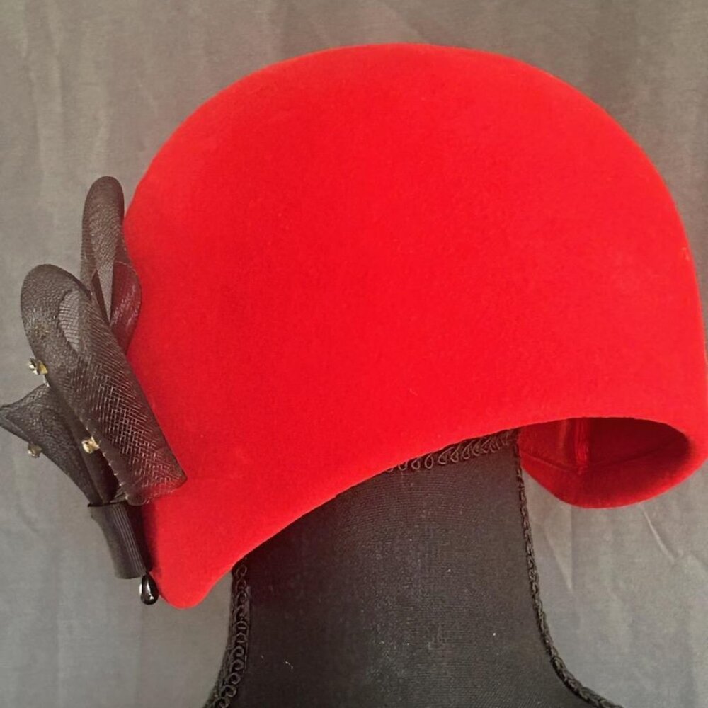 100% Wool Flapper-Style Cap